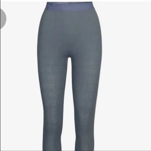 SKIMS 3-piece leggings set